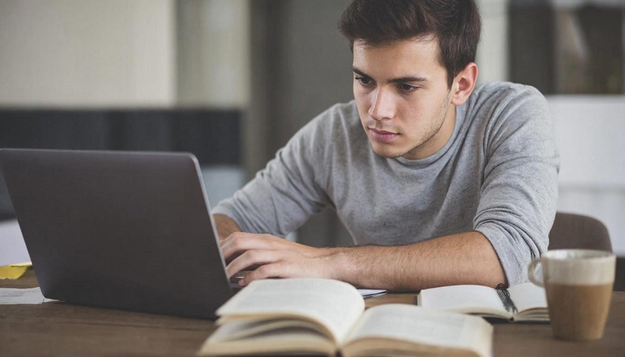 «Ростелеком» предоставит образовательную платформу для подготовки к «Диктанту Победы»