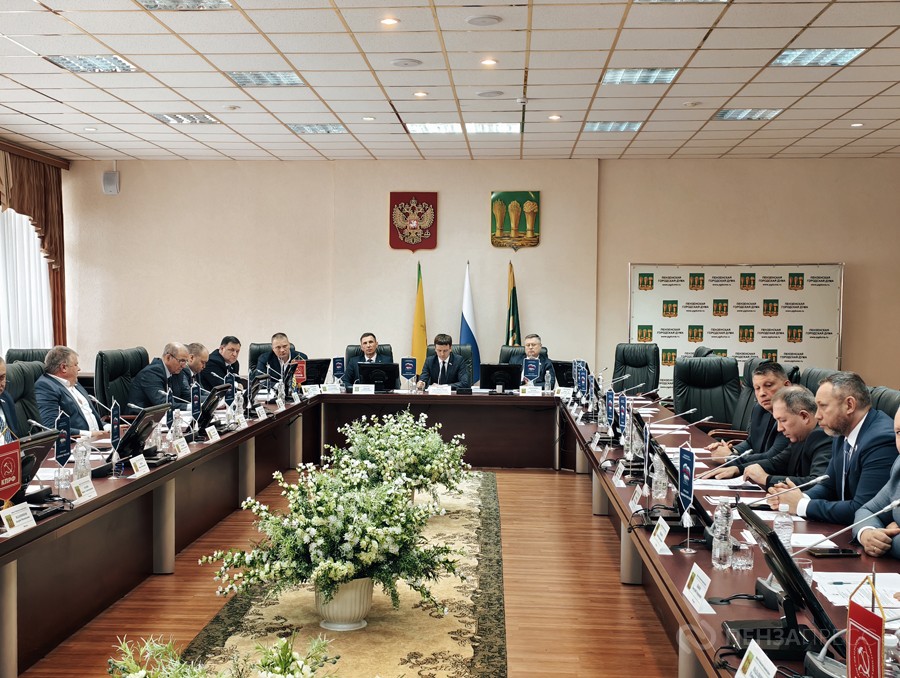 Александру Плющу и Олегу Ратникову присвоено звание «Почетный гражданин города Пензы»