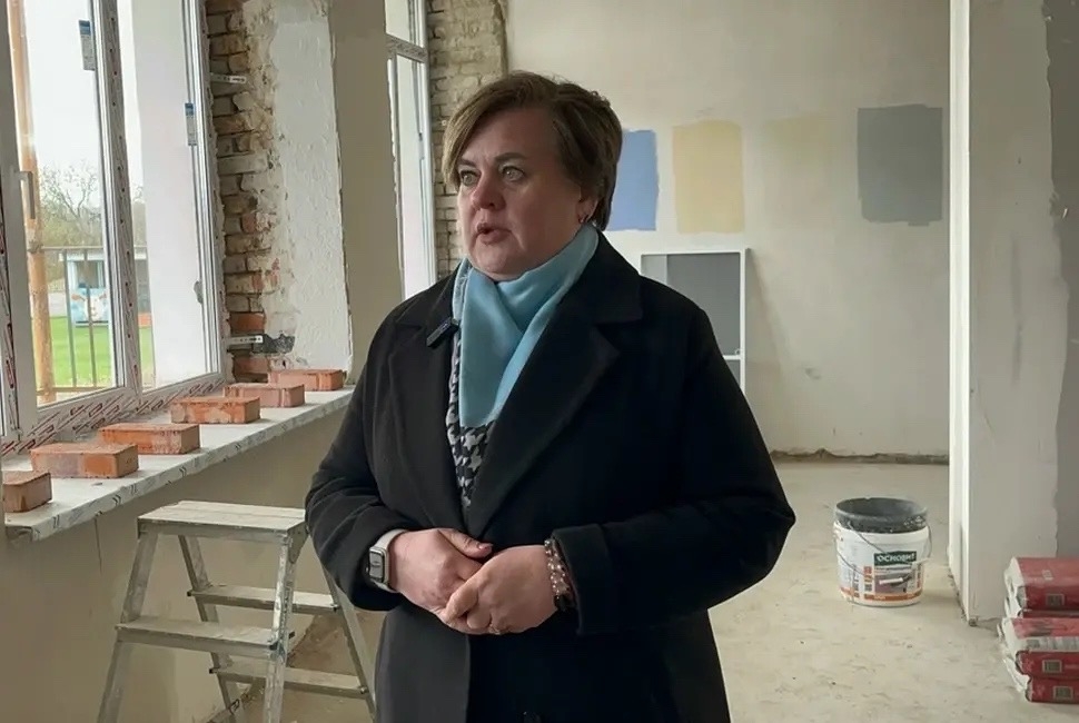 Врио министра образования Пензенской области проверила капремонт школы в Канаевке