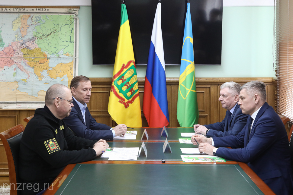 Депутату Госдумы Игорю Руденскому представили план нового образовательного кластера в Заречном