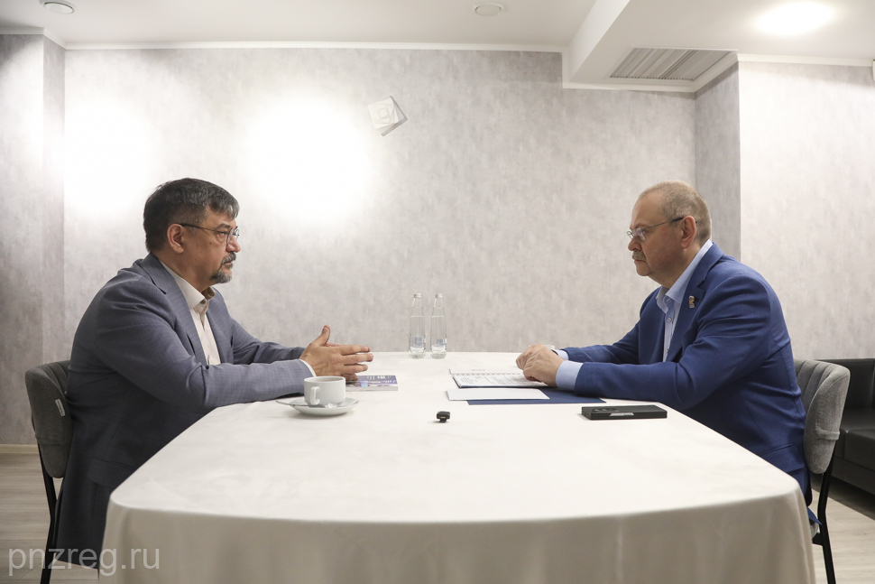 Пензенский губернатор провел переговоры с первым вице-президентом «Опоры России»