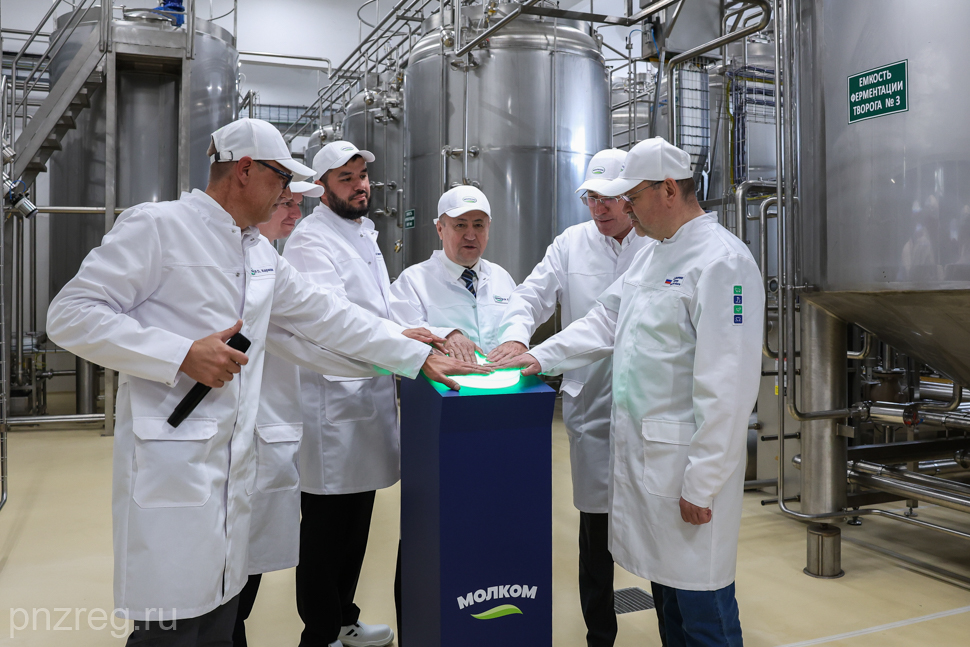 Пензенский губернатор осмотрел новый комплекс по производству детского питания
