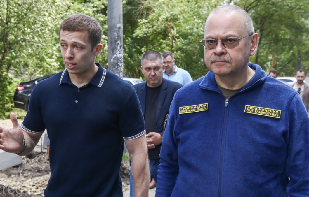 Пензенский губернатор проверил ход реализации программы «Мой двор» на улице Онежской