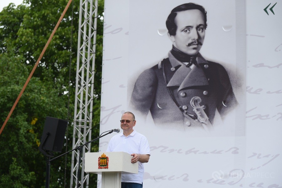 Губернатор Олег Мельниченко рассказал о лауреате литературной премии им. М. Ю. Лермонтова — участнике СВО