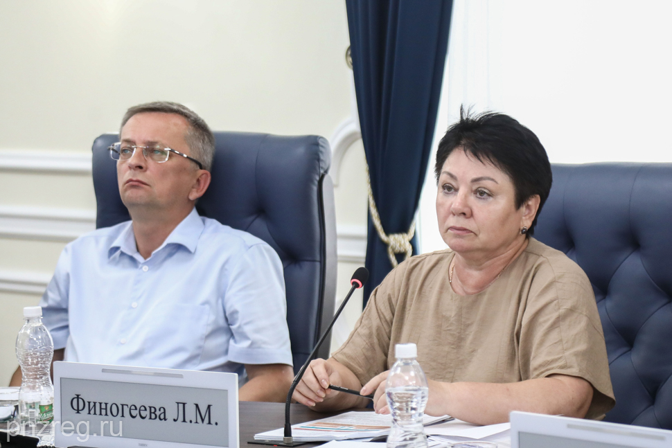 В пензенском правительстве заслушали доклад об исполнении бюджета в первом полугодии