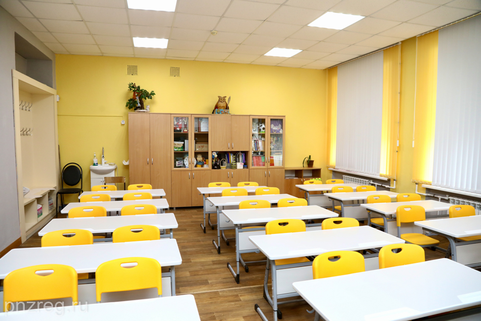 Пензенским родителям напомнили о трех вариантах подачи заявлений на прием в первый класс