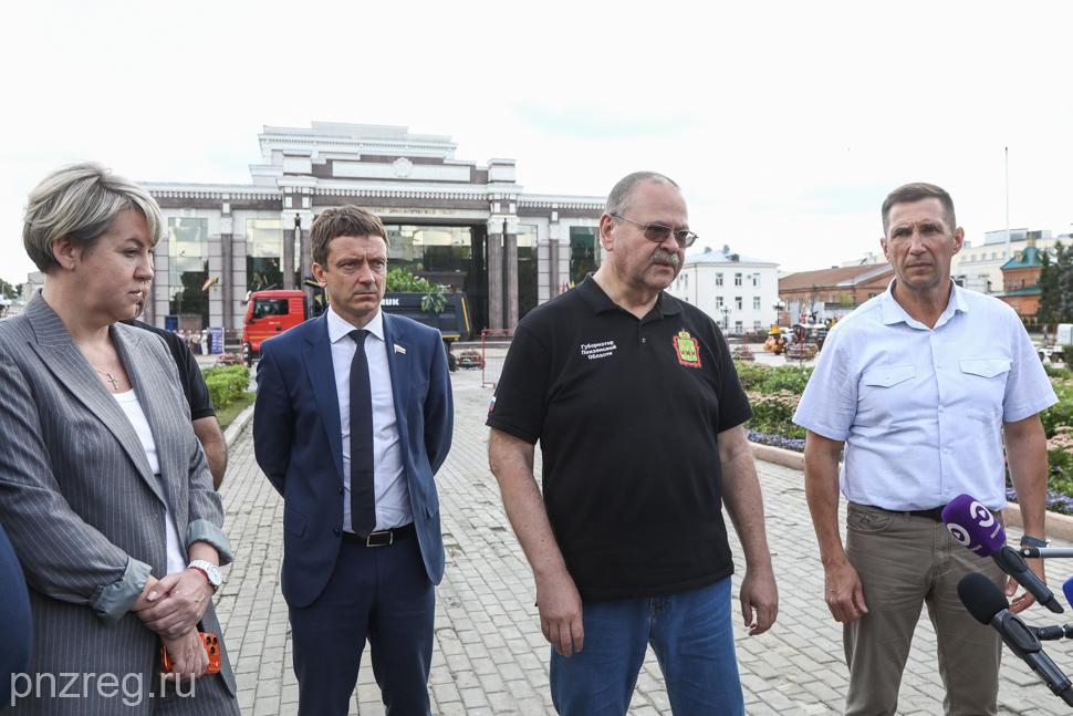 Пензенский губернатор распорядился заменить плитку в сквере Белинского на асфальт