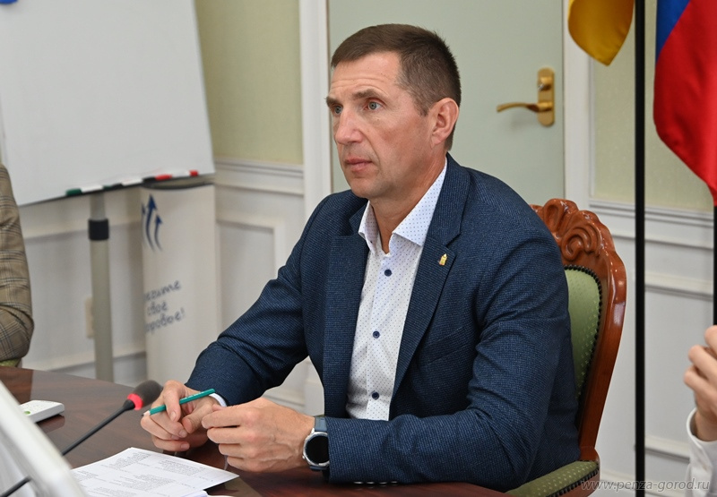 В Пензе на штрафстоянку увезли три брошенных автомобиля