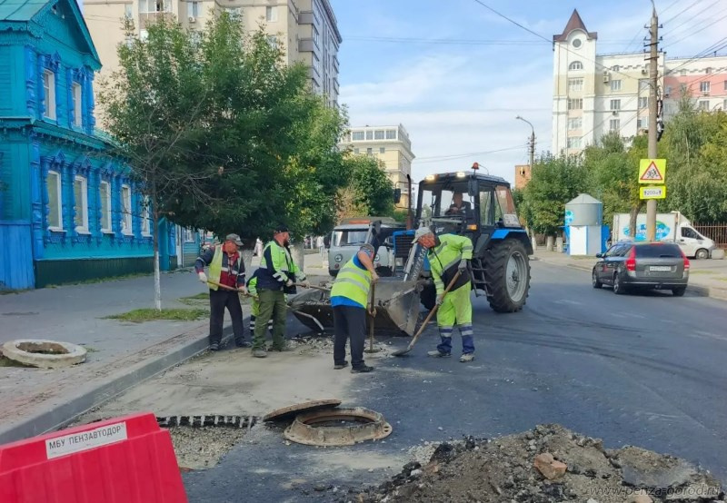 На улице Максима Горького в Пензе отремонтировали 116 смотровых колодцев