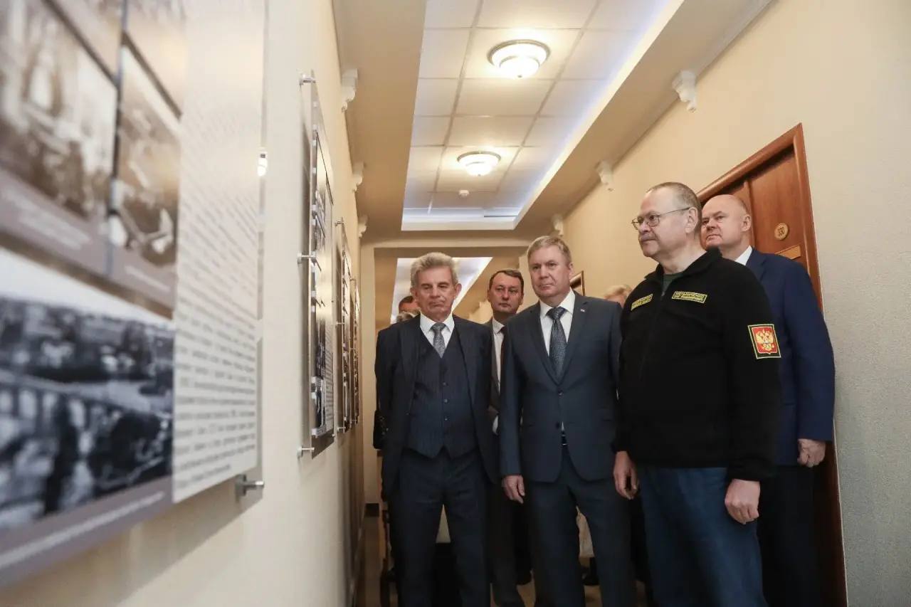 В пензенском правительстве дополнили экспозицию проекта «Земляки»