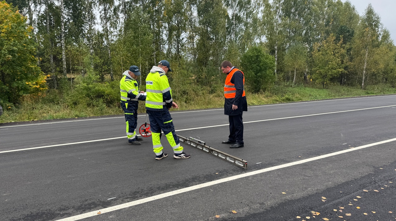 Общественники минстроя проверили качество ремонта дороги в Городищенском районе