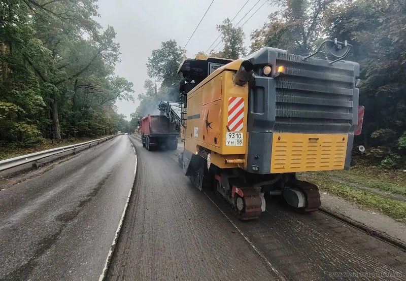 В Пензе приступили к фрезеровке асфальта на улице Зеленодольской