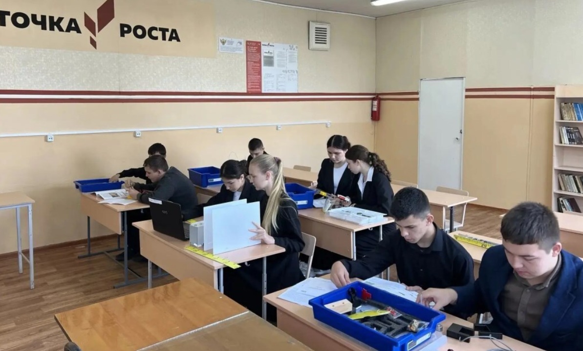 Шесть школ Городищенского района получили оборудование и пособия для трех предметов