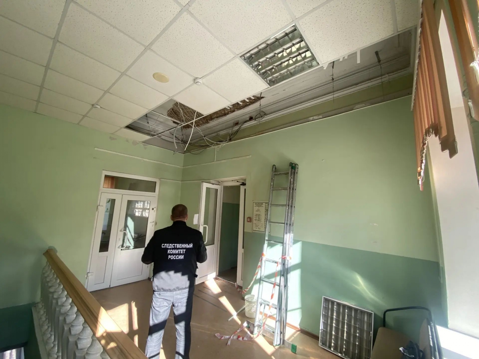 Следователи разбираются в обстоятельствах обрушения потолка в медицинском колледже в Пензе