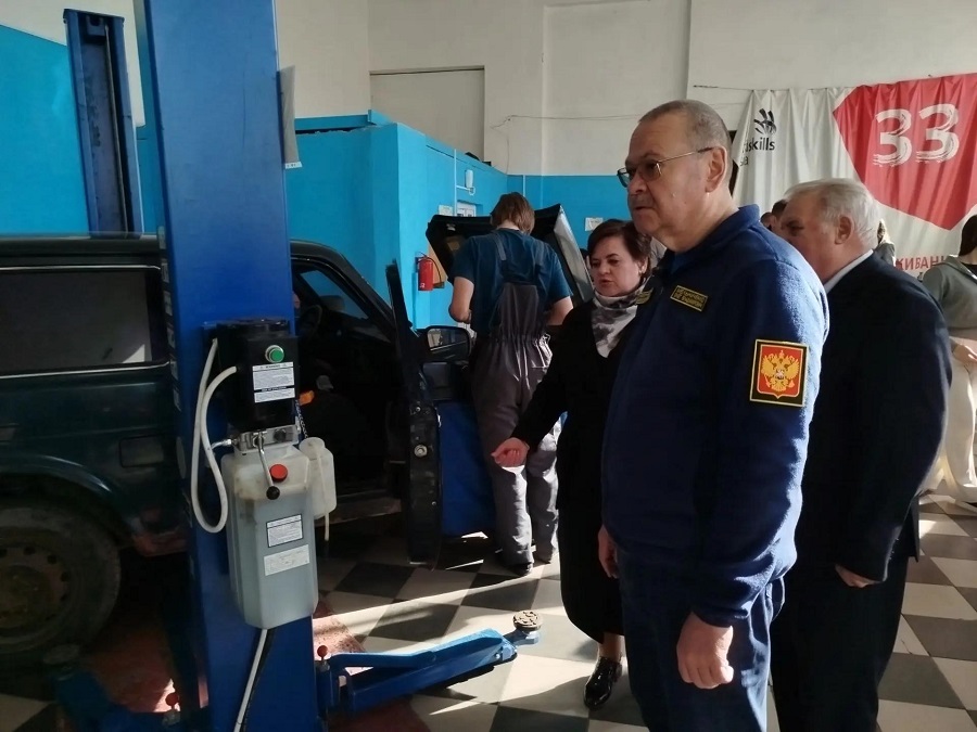 Губернатор Олег Мельниченко осмотрел учебную базу Пензенского агропромышленного колледжа