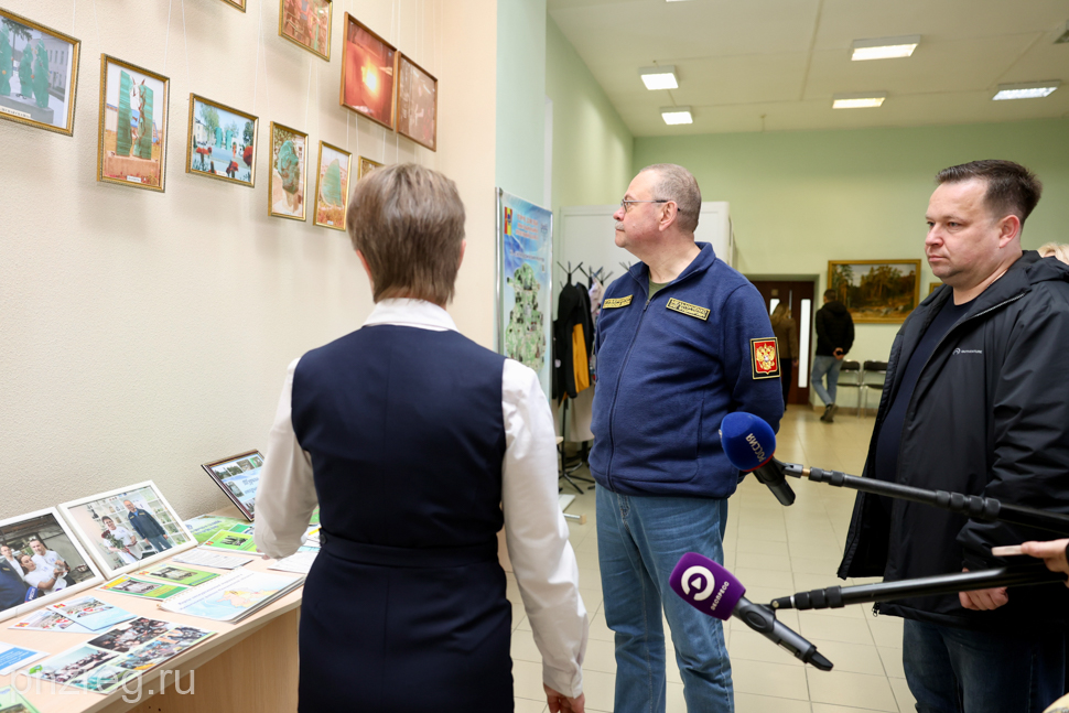 Губернатор Олег Мельниченко посетил туристско-информационный центр в Никольске