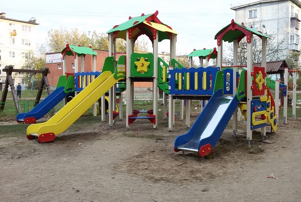 Детские площадки: в Пензе спокойно почти все