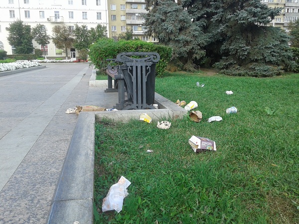 О менталитете пензенцев и мусоре на площади Ленина