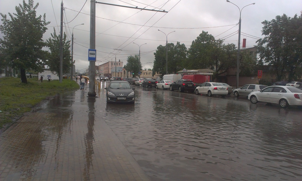 Дождь подкрался незаметно, или ливневка по-хорватски на пензенских дорогах 