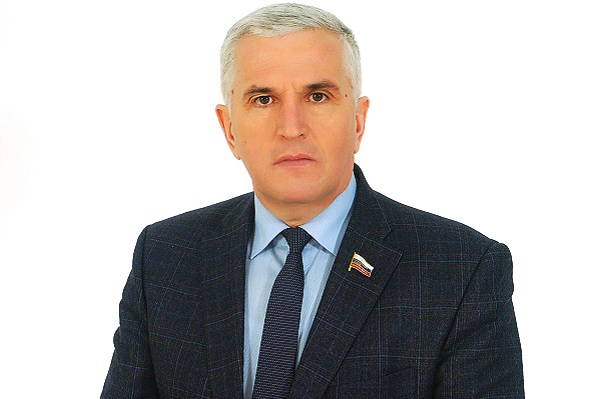 Портрет депутата. Владимир Кириллов — ответственный депутат, эффективный и опытный руководитель