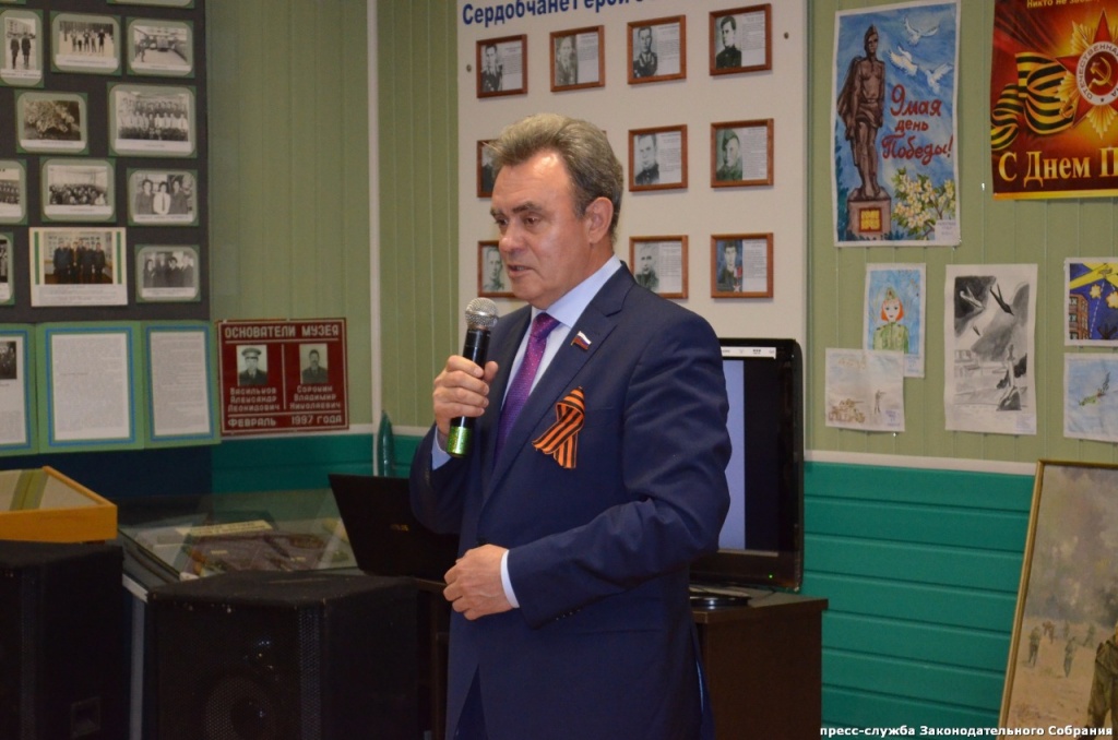 Валерий Лидин принял у бывших депутатов эстафету запрещающих инициатив