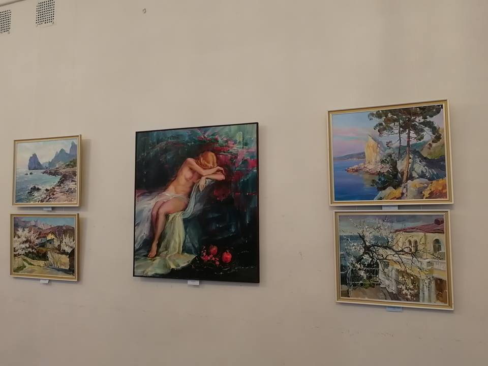 В картинной галерее появился кусочек Крыма