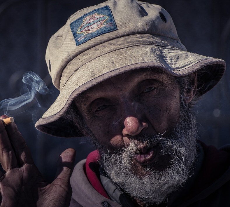 Переплач курильщика: пензенцы ищут сигареты из старых завозов