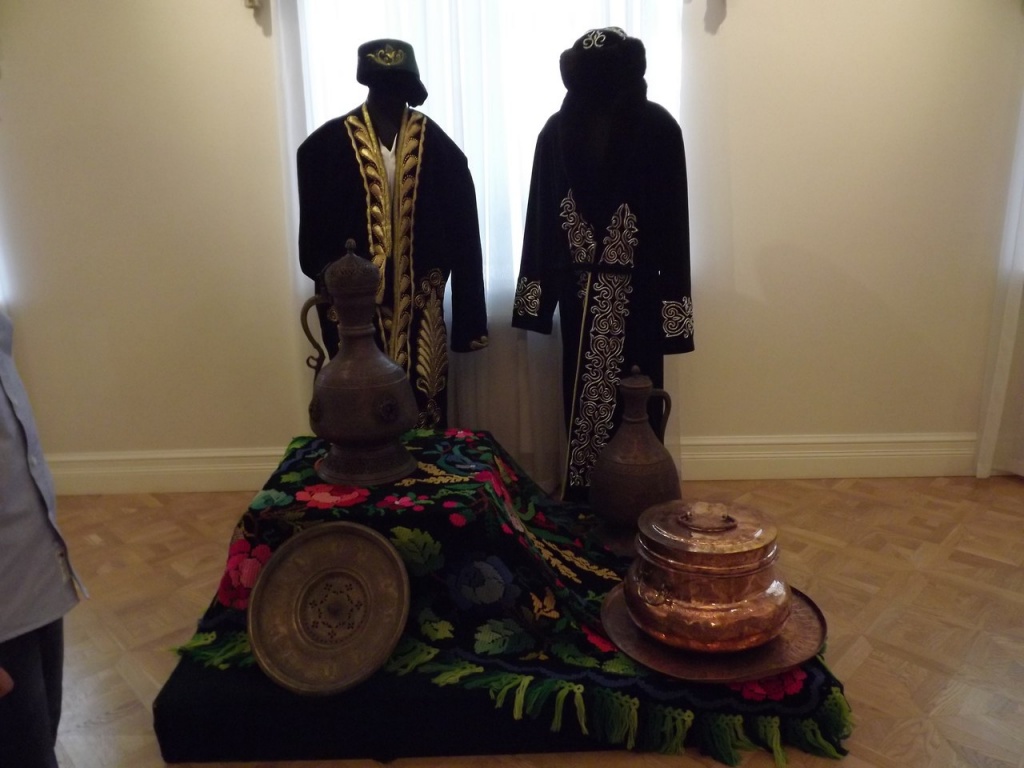 Выставка предметов из частной коллекции Ашота Акопяна