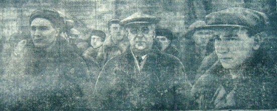 Ф.И. Левин (слева), В.П. Потёмкин и А.П. Баталин на встрече с избирателями Пачелмского района. Фото К. Николаева («Рабочая Пенза» от 8 декабря 1937 г.) Ф.И. Левин (слева), В.П. Потёмкин и А.П. Баталин на встрече с избирателями Пачелмского района. Фото К. Николаева («Рабочая Пенза» от 8 декабря 1937 г.)